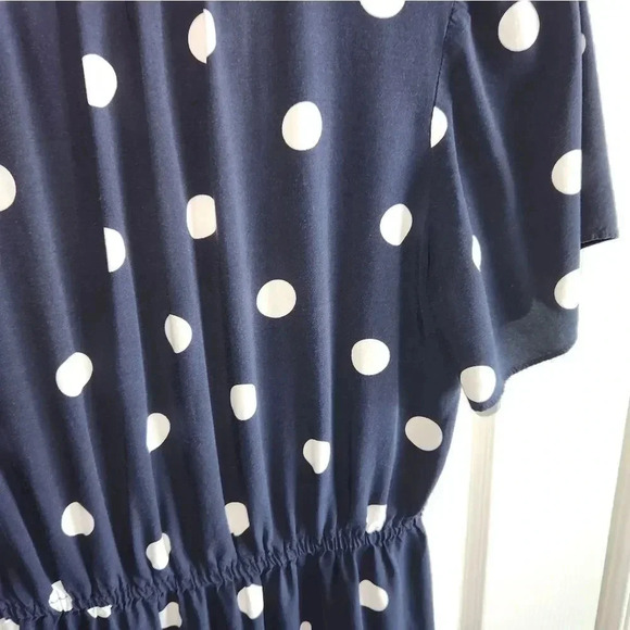 Loft brand navy blue dress‎ with white Polka Dots - Picture 11 of 12